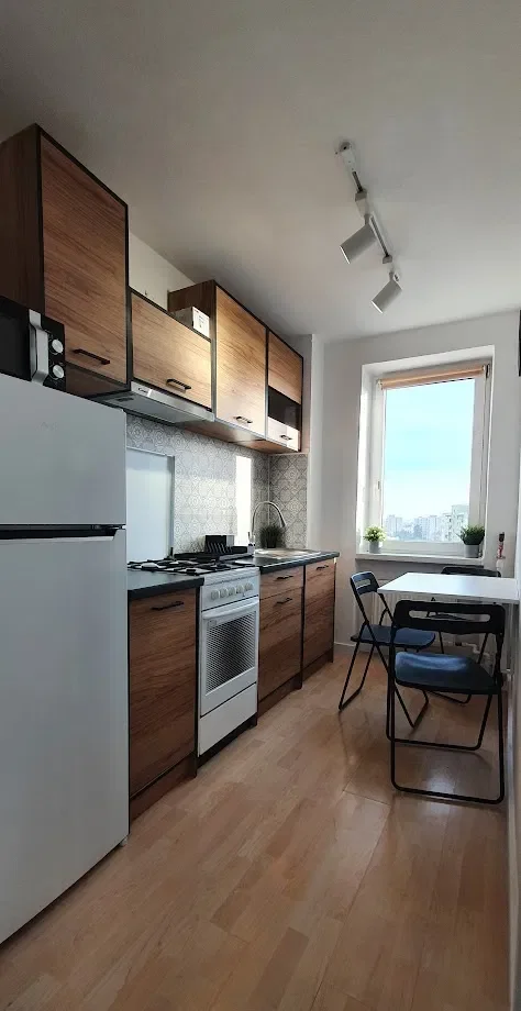2 pokojowe mieszkanie z balkonem na Retkinii (Łódź) - zdjęcie 9