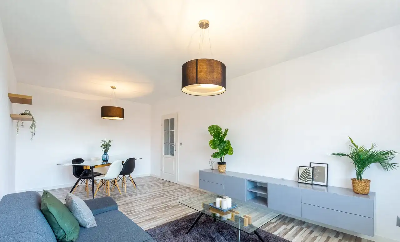 60m2/ 2 pokoje/ duży balkon/ ul. Zwycięska - zdjęcie 6