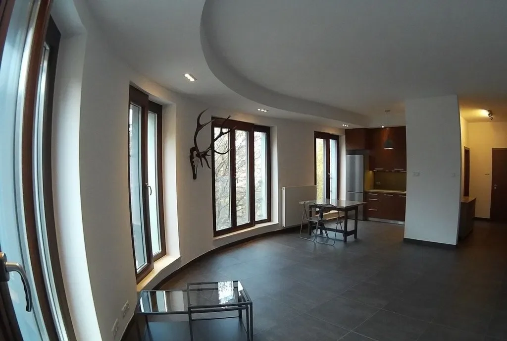 Trzypokojowy apartament na Powiślu - zdjęcie 2