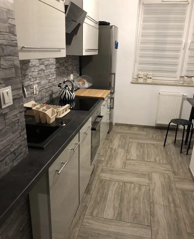 Pokój jednoosobowy  z balkonem - zdjęcie 4