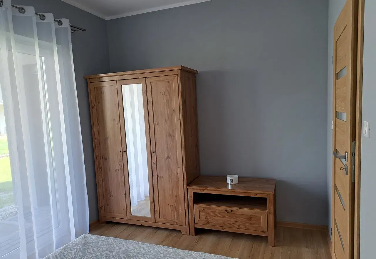 Trzy pokojowe mieszkanie z ogródkiem - zdjęcie 8