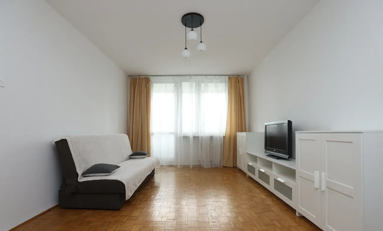 47 m2, 2 pokoje, osobna kuchnia, Ostrobramska 78