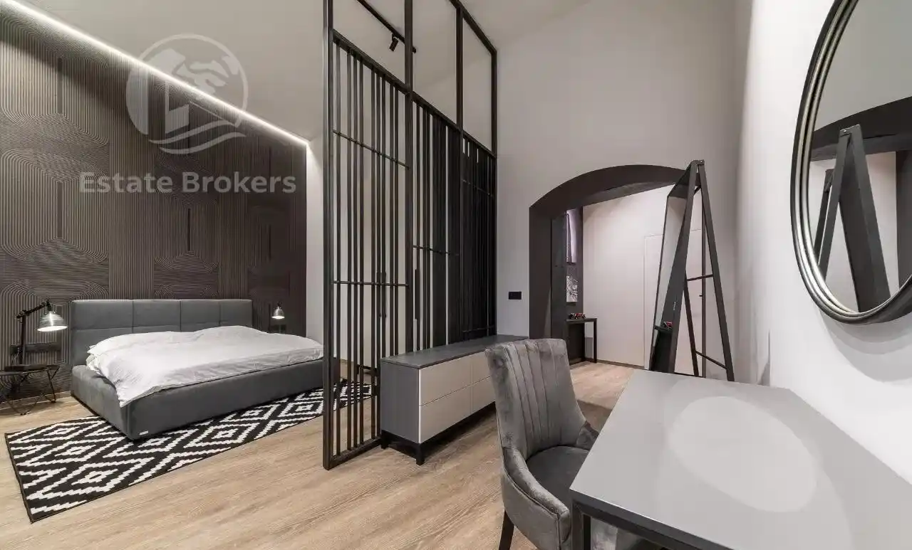Loftowe studio z antresolą | Balkon | Bulwar Staromiejski