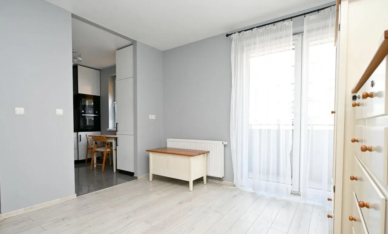 Nowoczesne Studio Ul.Poznańska + balkon - zdjęcie 5