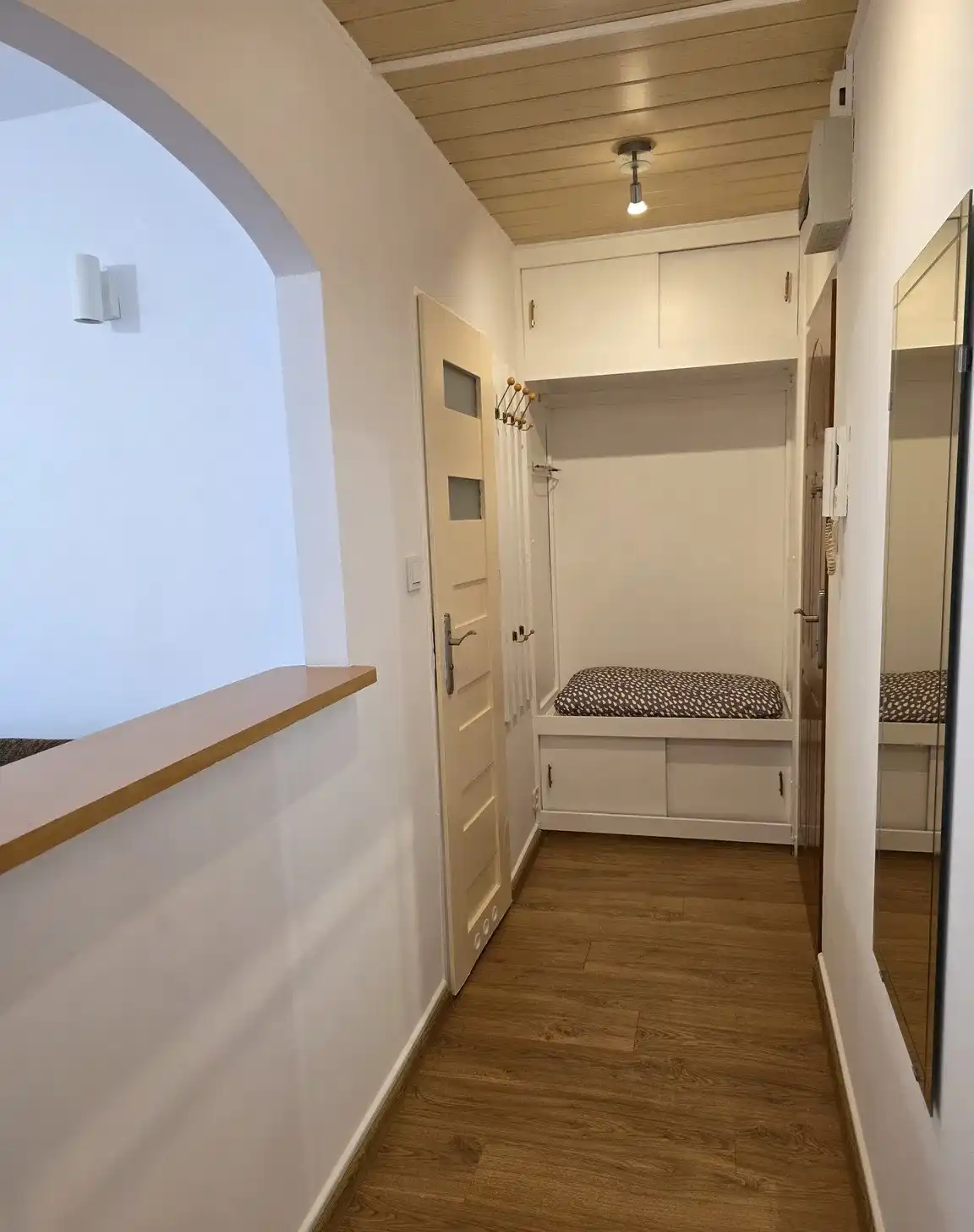 Od 01.09, 2-pok, 33 m² z balkonem przy Dworcu Głównym, po odświeżeniu - zdjęcie 10