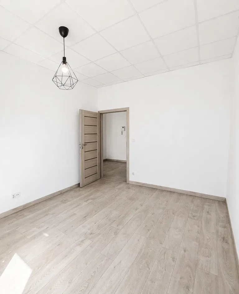 Jasne mieszkanie przy samym centrum w apartamentowcu - zdjęcie 6