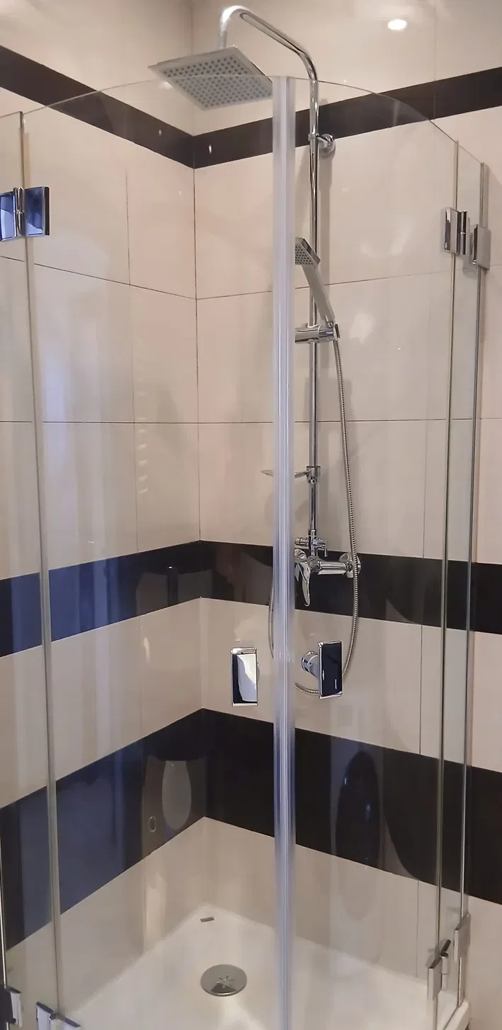 Mieszkanie 2 pokoje 45 m² po remoncie z balkonem na strzeżonym osiedlu - zdjęcie 8