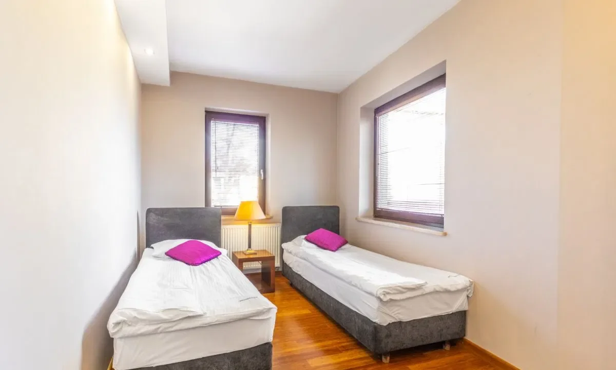 Najem krótko i długoterminowy w Apartamentowcu - zdjęcie 5