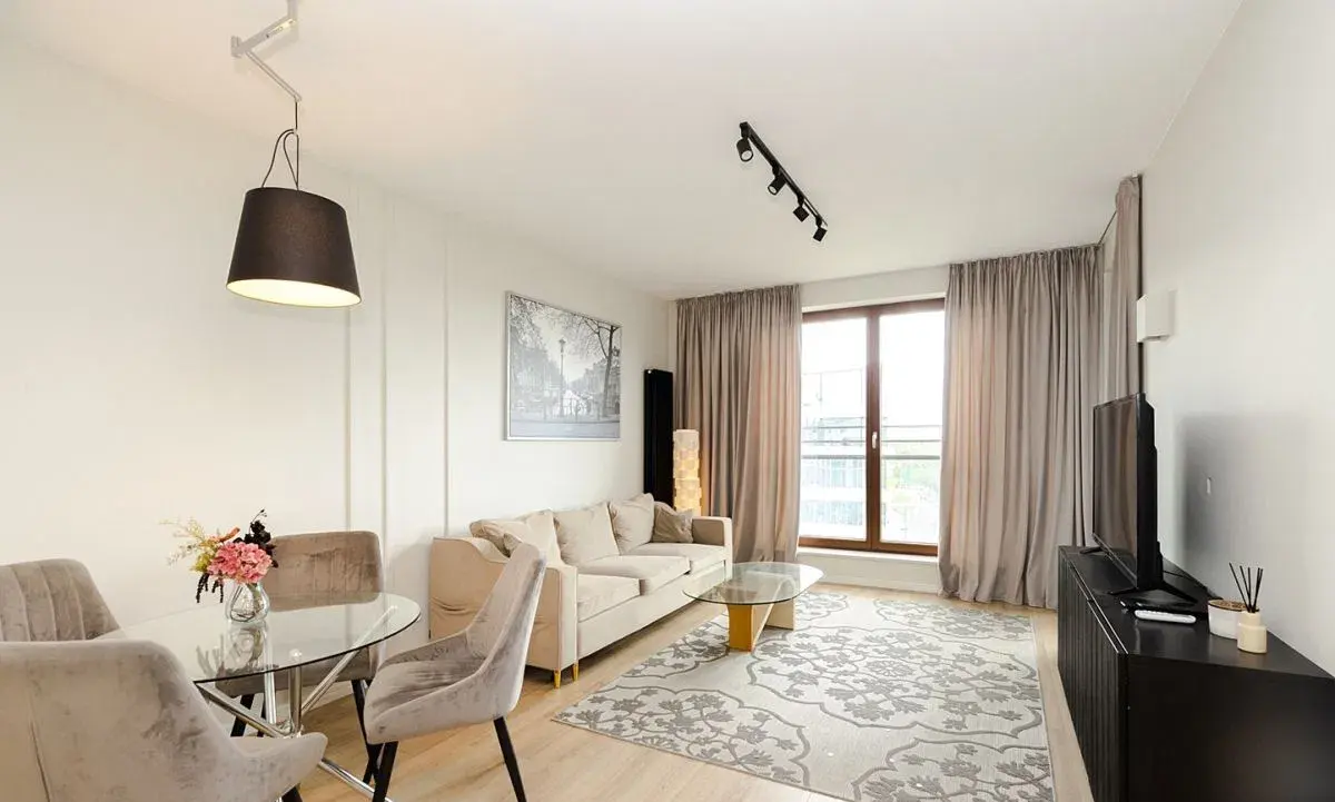 Nowoczesny apartament 2 pokoje z klimatyzacją w Warszawie Wilanów