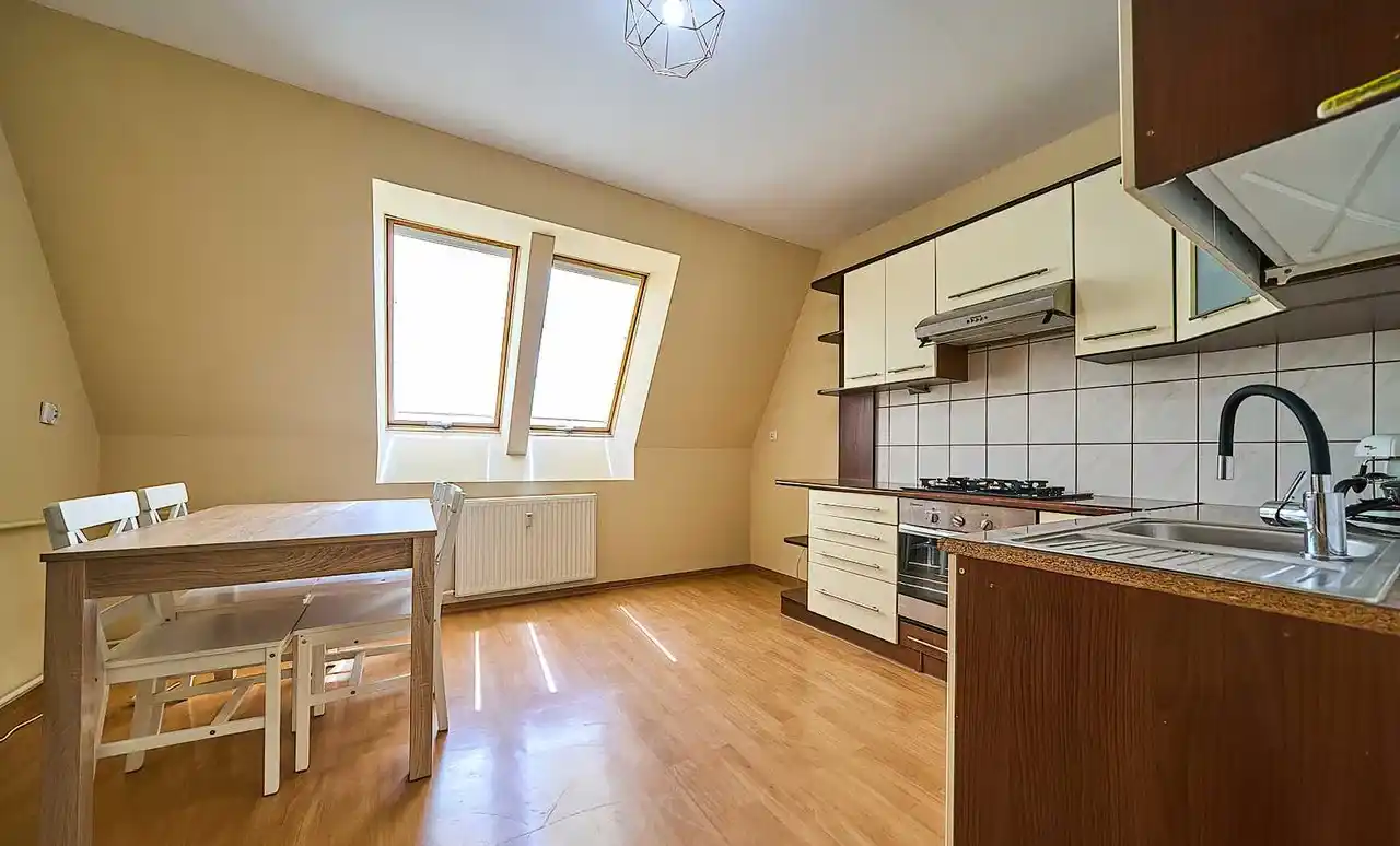 Turka, os. Borek - duża, 36 m2 kawalerka - zdjęcie 5