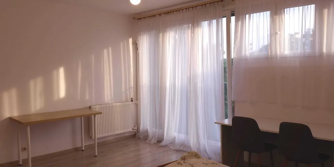 Duży słoneczny pokój na Biskupinie dla pary lub 1 osoby - zdjęcie 2