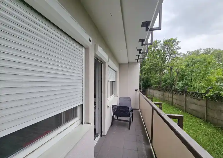 1 Maja, blok, 2 duże pokoje z balkonem - zdjęcie 8