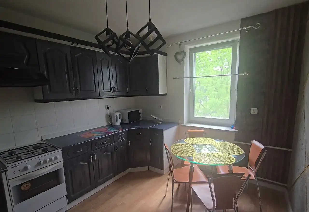 Mieszkanie 45m 2 pokoje balkon kuchnia ul.Sienkiewicza Mielec - zdjęcie 2