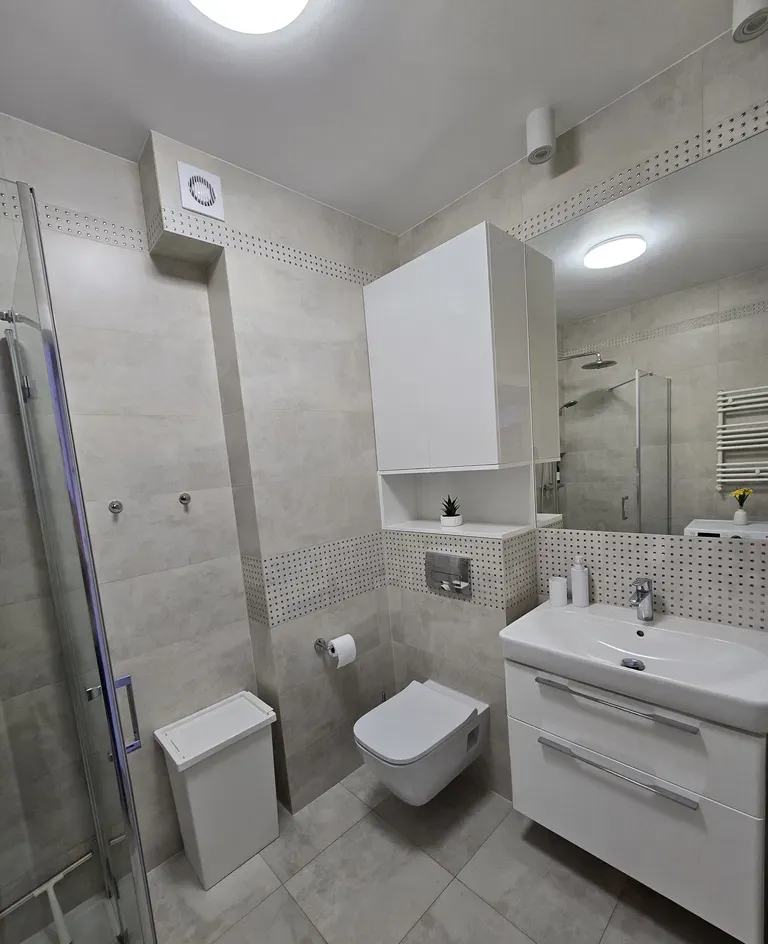 Komfortowe 2-pokojowe mieszkanie z dużym balkonem - Kołobrzeg, centrum - zdjęcie 7