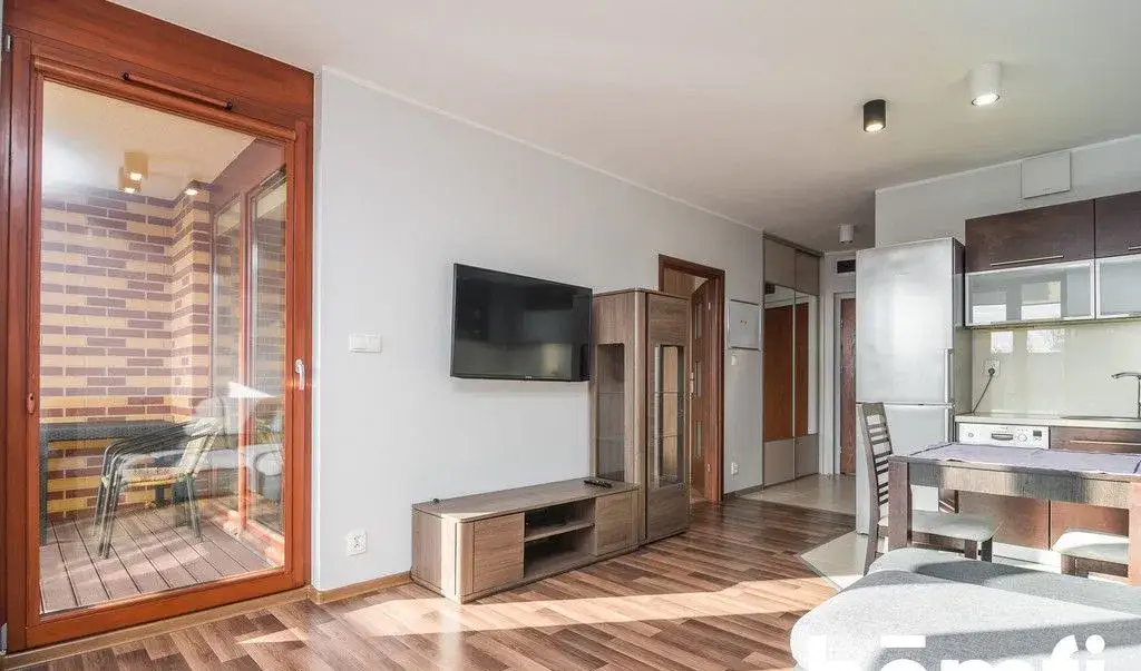2 pokoje z balkonem i garażem | Core Verona