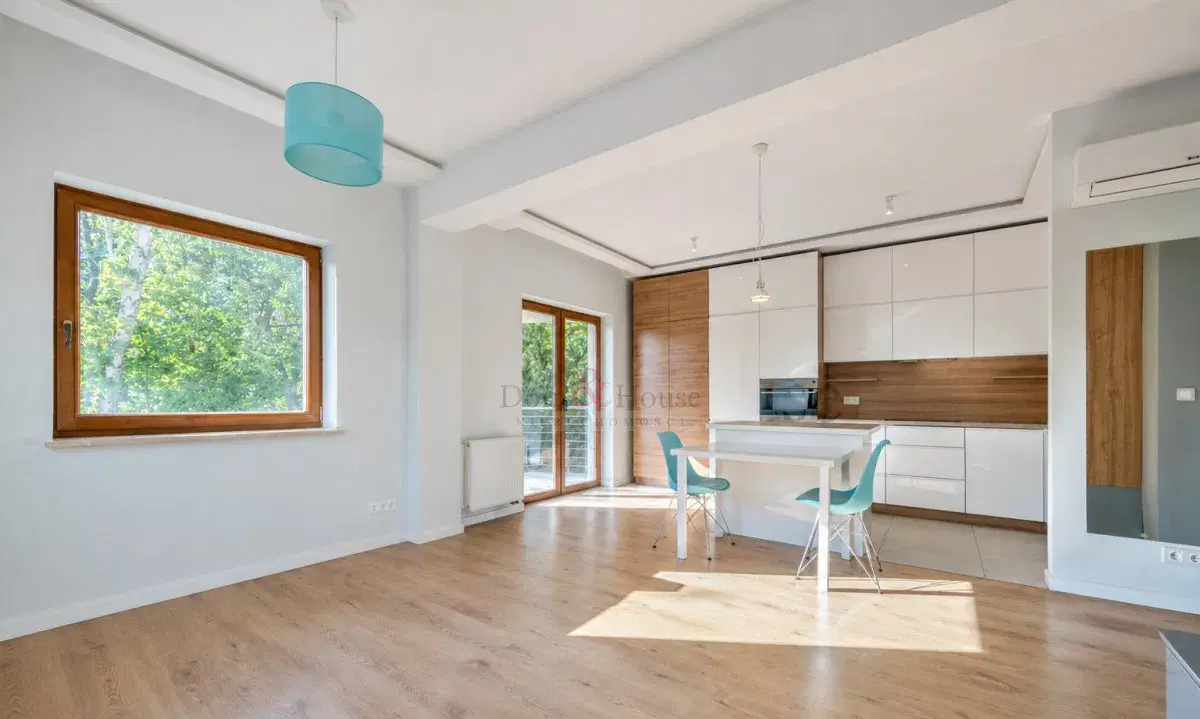 2-pokojowe mieszkanie, tuż po remoncie, nowy blok, parter, duży balkon - zdjęcie 5