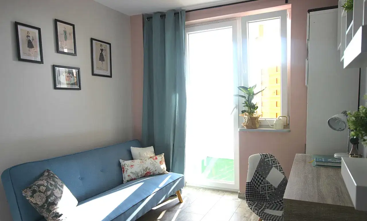 Przestronny pokój z balkonem "Pastelowy sen" - Centralna 51a, Czyżyny, Kraków