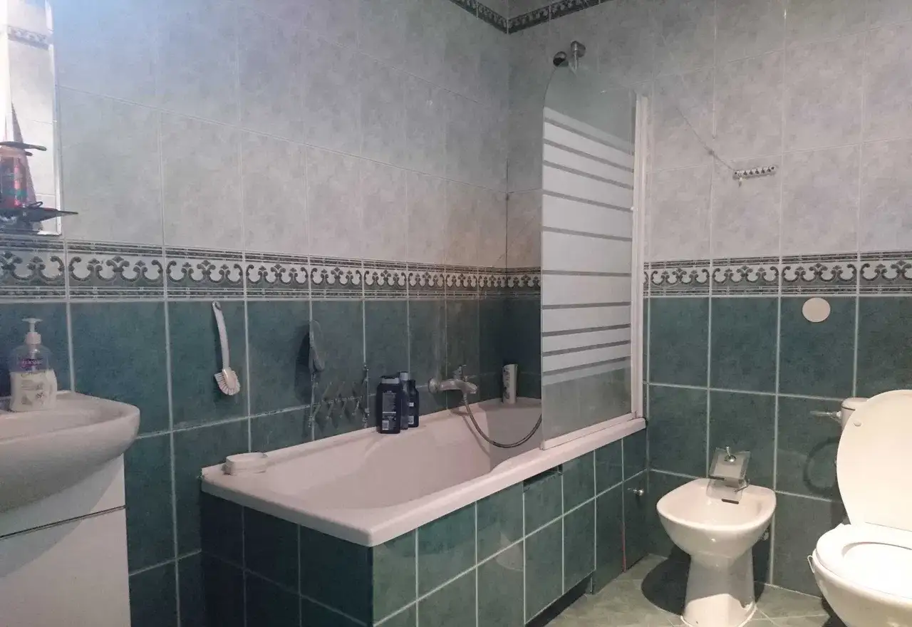 Mieszkanie 64 m2 w kamienicy, blisko parków - zdjęcie 6