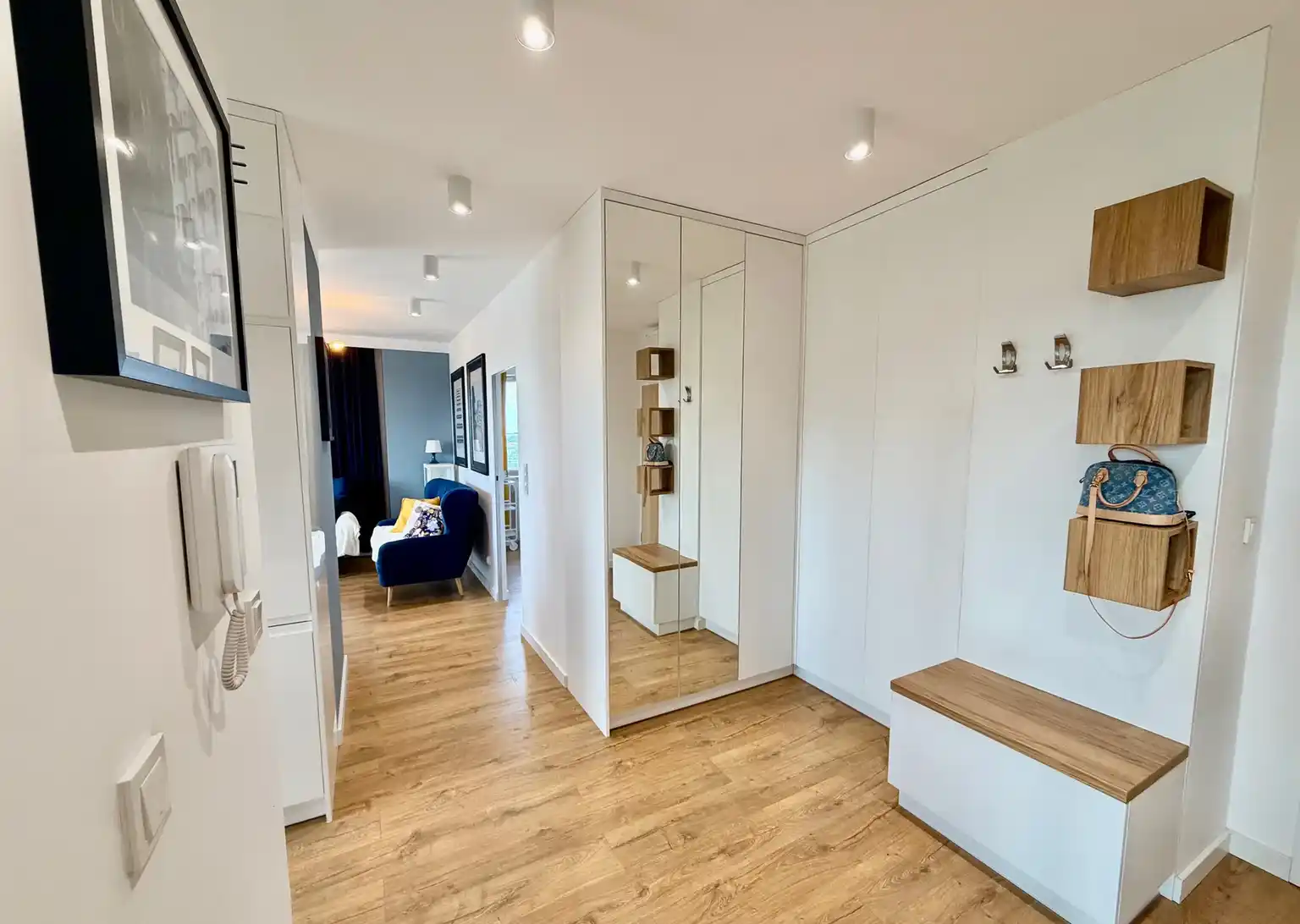 PROMENADY WROCŁAWSKIE  komfortowy apartament - zdjęcie 3