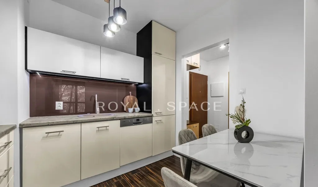 Funkcjonalny apartament koło Browarów Warszawskich - zdjęcie 10