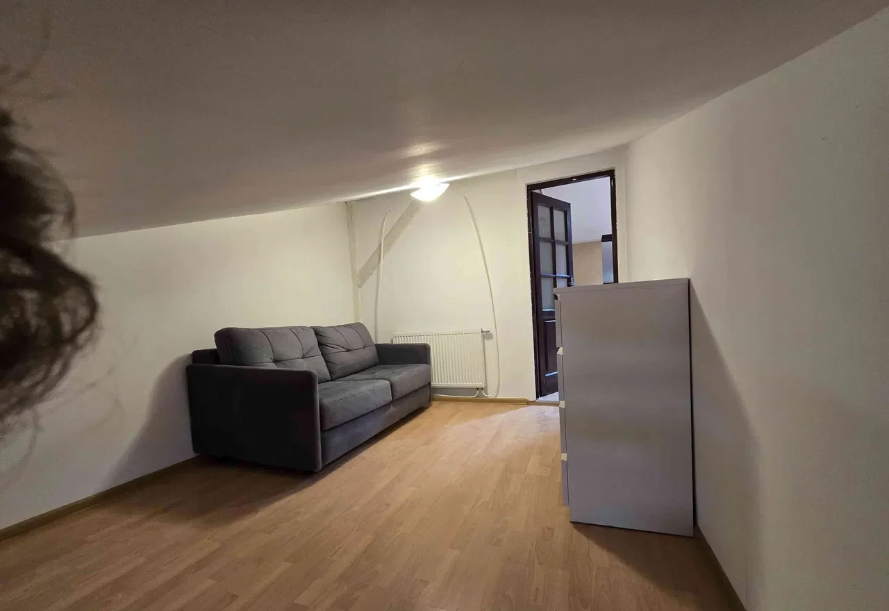 Przestronne mieszkanie 80m² w Łodzi z internetem i czynszem w cenie - zdjęcie 9