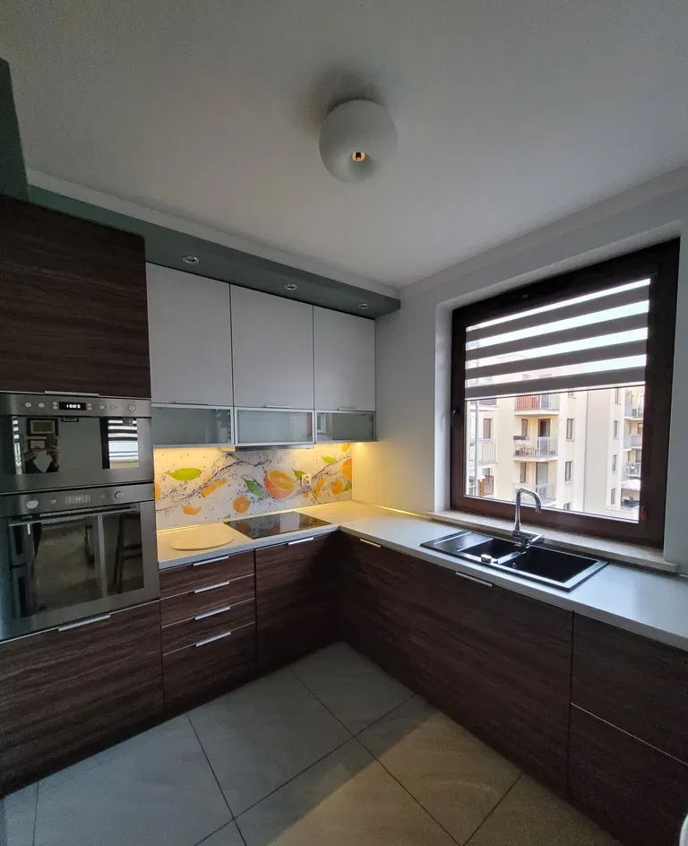 Mieszkanie 3 pok| Klima | Miejsce garażowe | Balkon | Trójstronne - zdjęcie 3