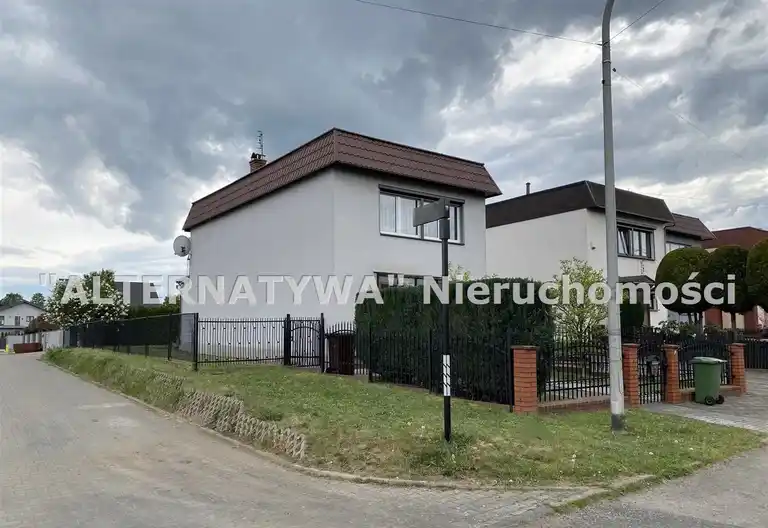 Dom w centrum - zdjęcie 2