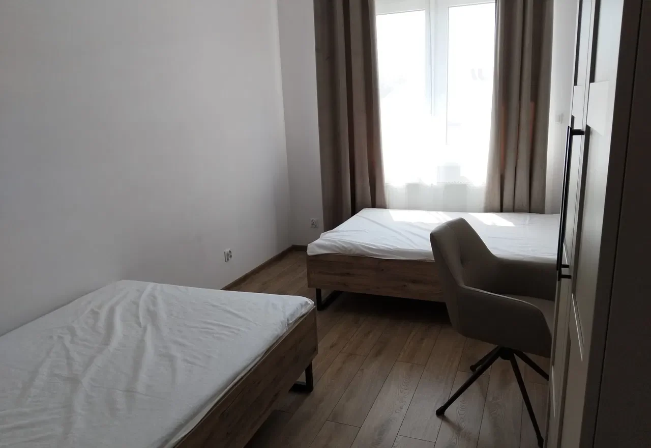 Dom bliźniak 145m2 z garażem i 5 pokojami w Domasławiu - zdjęcie 7