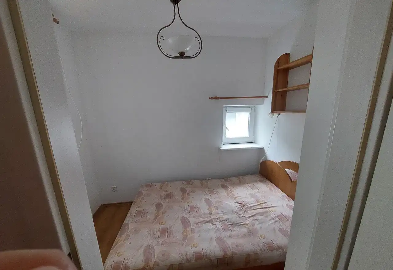 Mieszkanie 45 m² z balkonem i windą; blisko stacji kolejowej. - zdjęcie 6