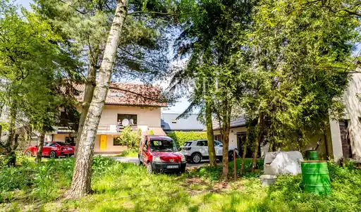 Budynek 9-pokojowy do wynajęcia 235,7 m2 - 20arów - zdjęcie 2