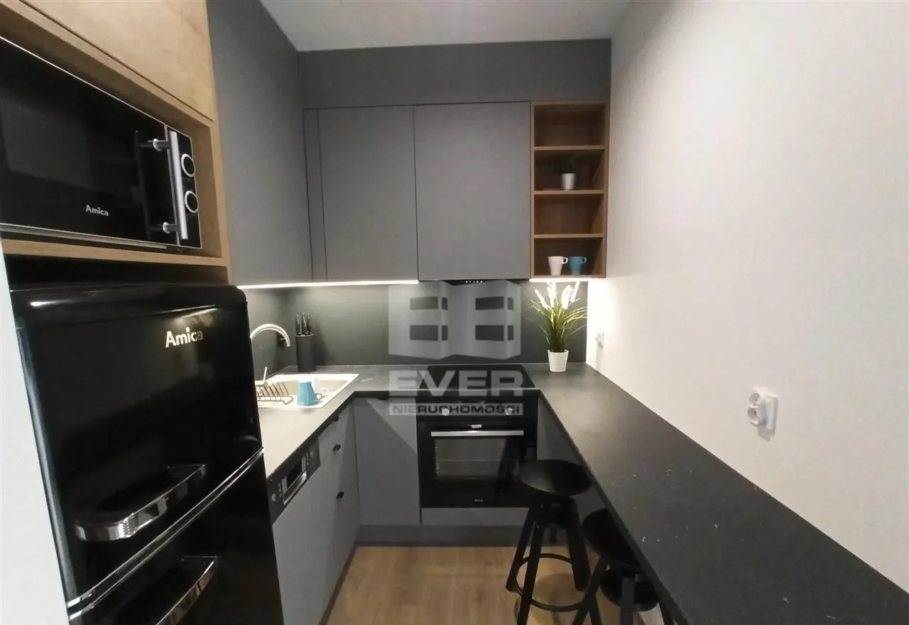 Mieszkanie dla firm (5 pokoi, 65 m2) – ul. Tatarki - zdjęcie 6