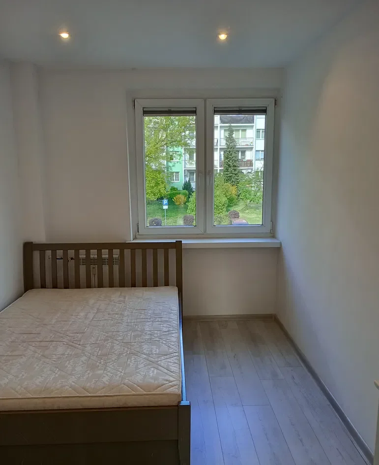 Dwupokojowe mieszkanie z balkonem, 1 piętro, 42m2 - zdjęcie 3