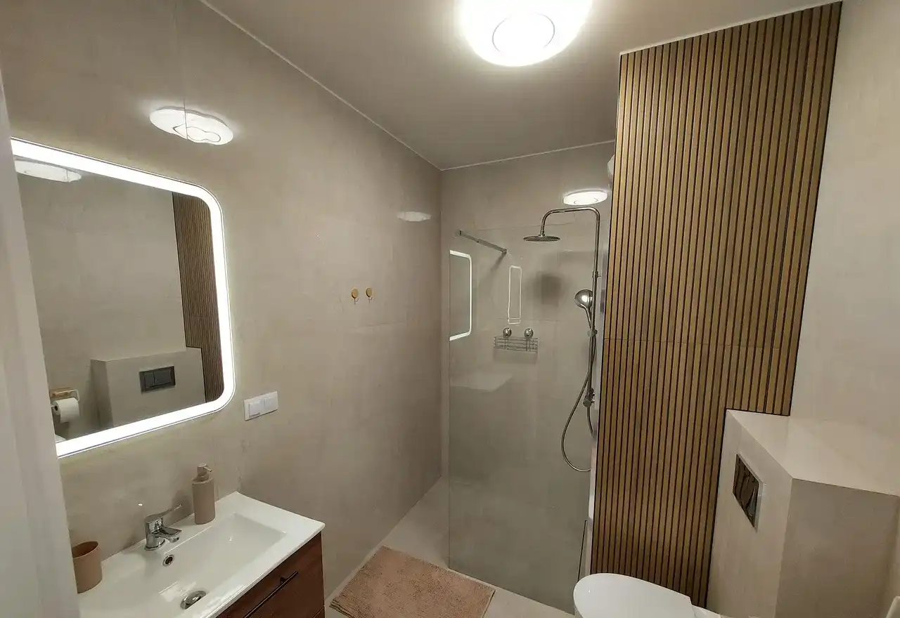 Ekskluzywny nowy apartament w najlepszym miejscu miasta - zdjęcie 6