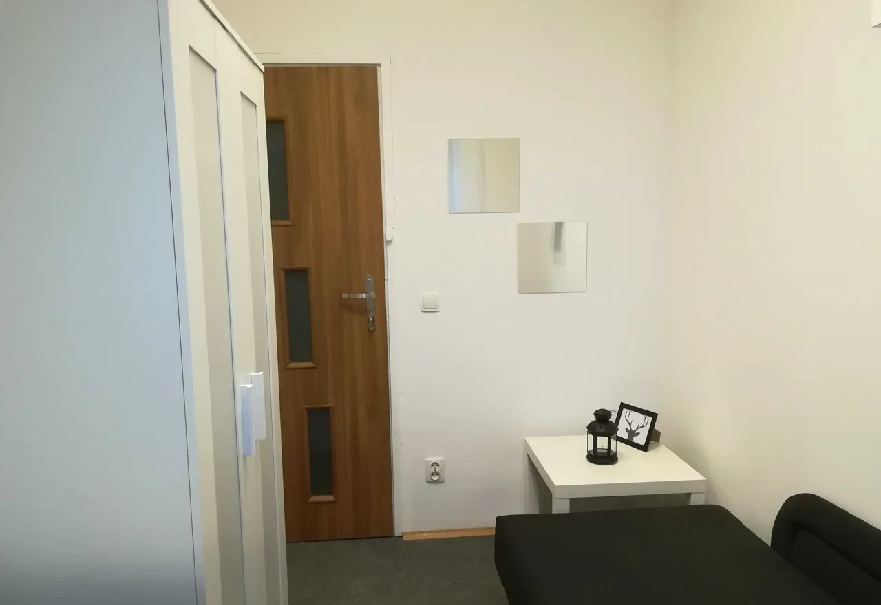 Przytulny pokój ul. Kochanowskiego/ Pl. Grunwaldzki - zdjęcie 2