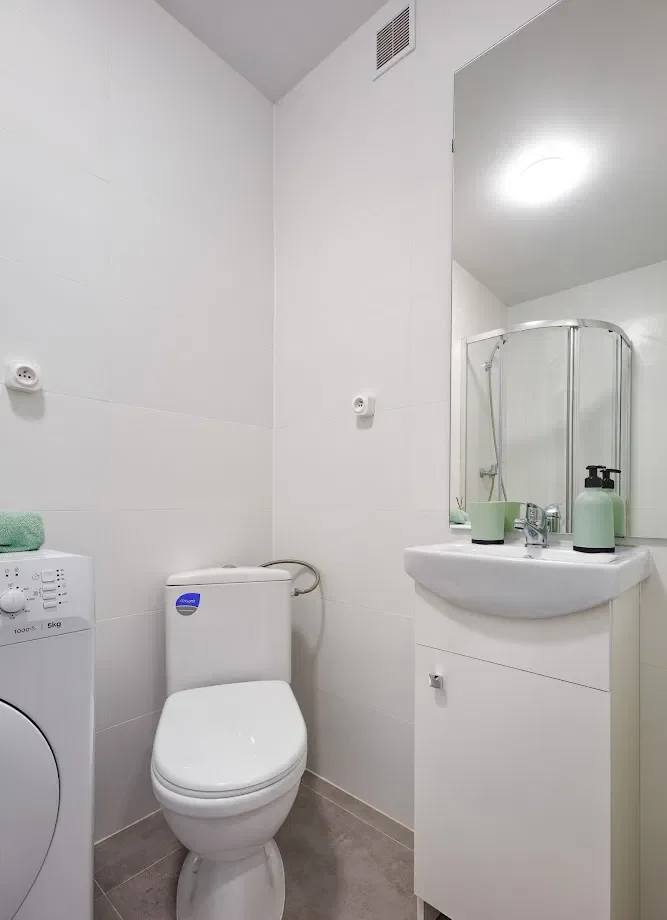 Pokój z balkonem, Warszawa - Śródmieście - zdjęcie 7