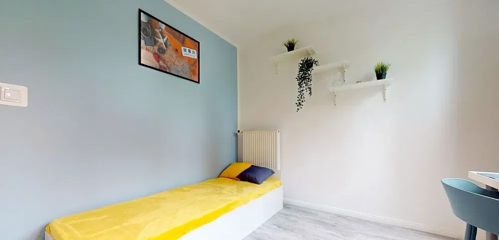 Pokój 9,8 m², ul. Grzybowska, Śródmieście, od 30.06, bez prowizji