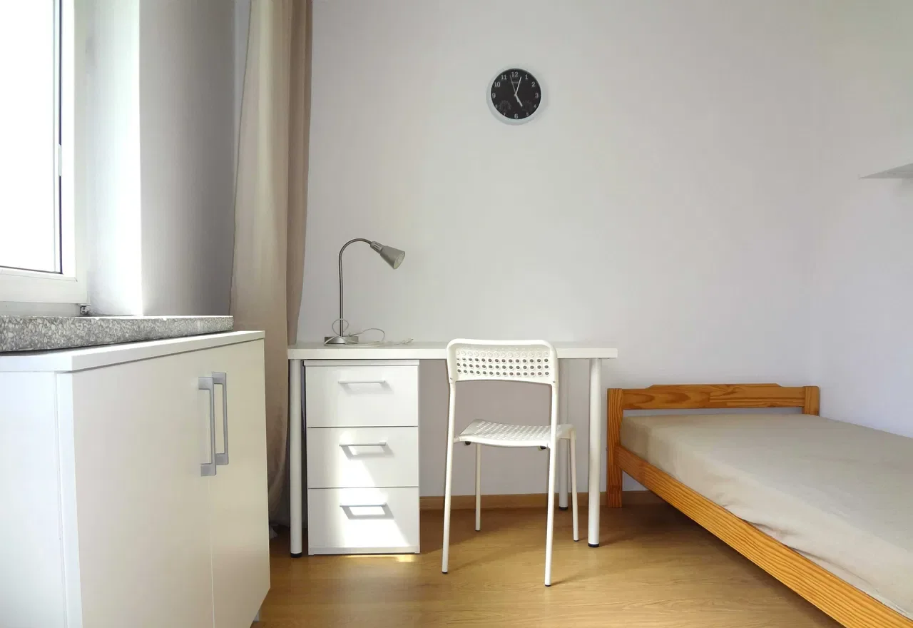 pokój 1os max5os 2wc Bajana Legnicka Astra Magnolia WSB AST UW PWr UE - zdjęcie 2
