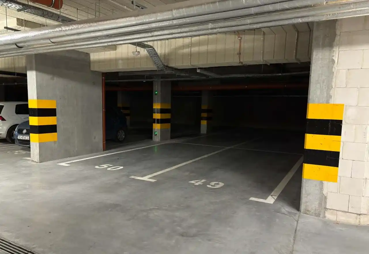 Mieszkanie z garażem i komórką w cenie - CENTRUM - zdjęcie 8