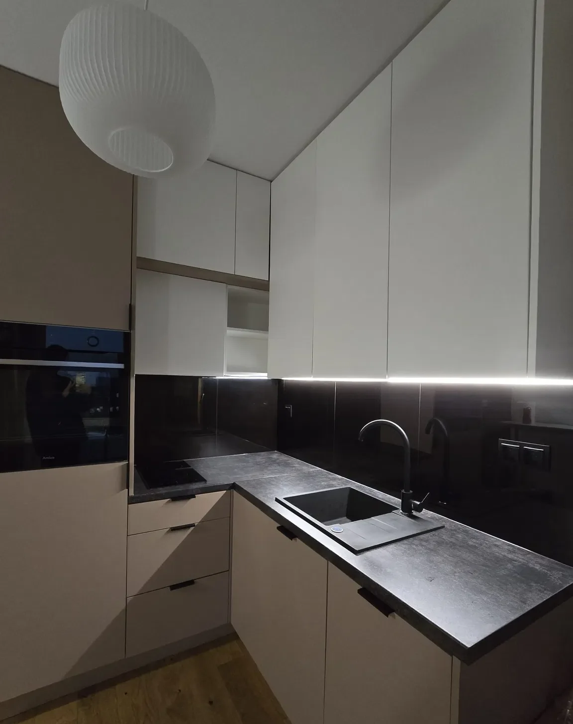 Studio 20 m² z balkonem | Modern Space | Siłownia i sauna