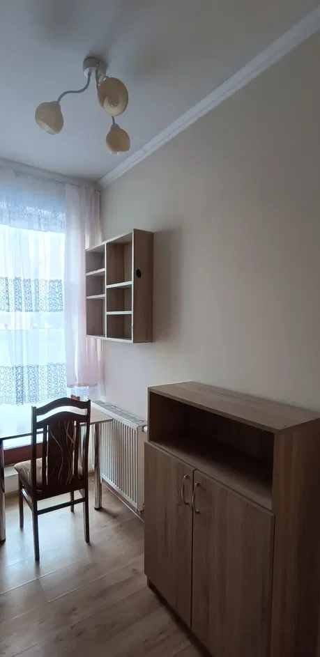 Pokój jednoosobowy z balkonem przy ul. Kapelanka 6A - zdjęcie 2