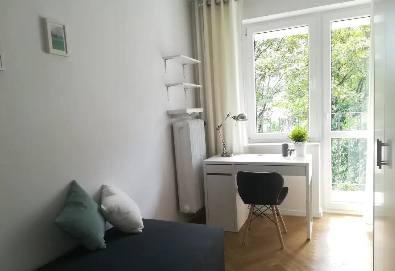 Pokój z balkonem Centrum Aleja Solidarności - zdjęcie 2