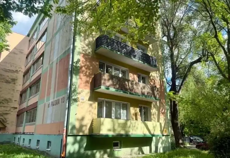 Duża kawalerka z oddzielną kuchnią i balkonem Bałuty - zdjęcie 8