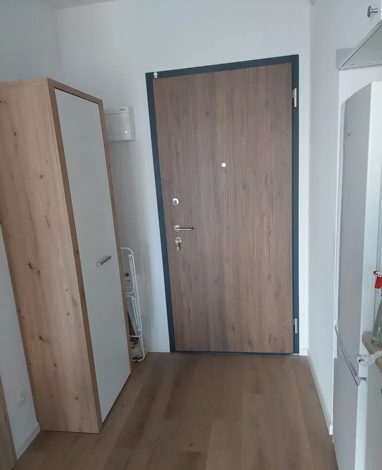 Nowa kawalerka z własnym miejscem postojowym - zdjęcie 3