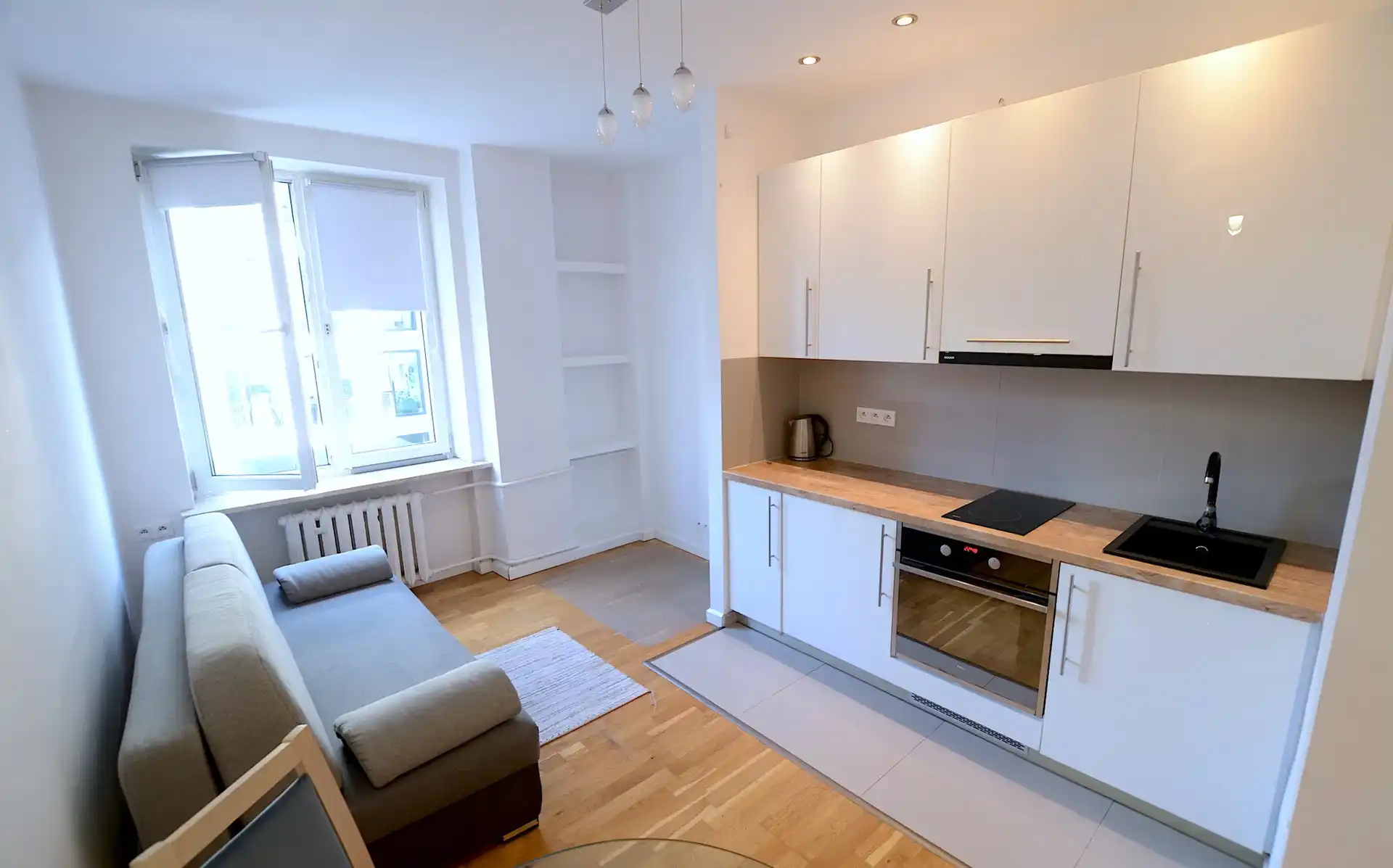 Nowoczesne studio 14m2 w centrum Warszawy, ul. Chmielna