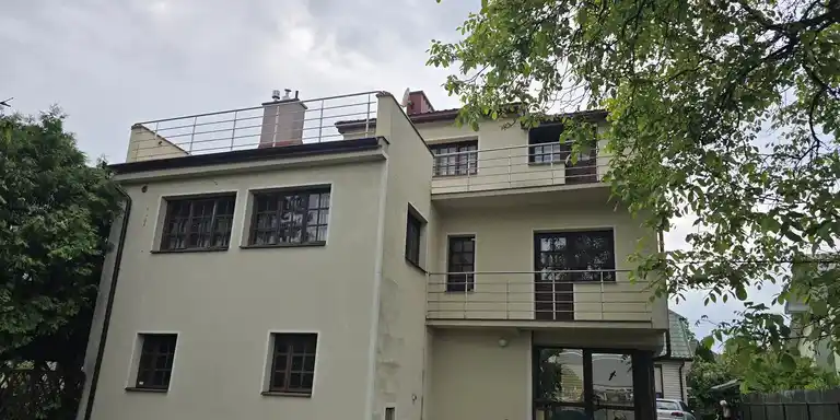 Dom do wynajęcia   220m  taras ogród 4 pokoje   Starówka Mielec