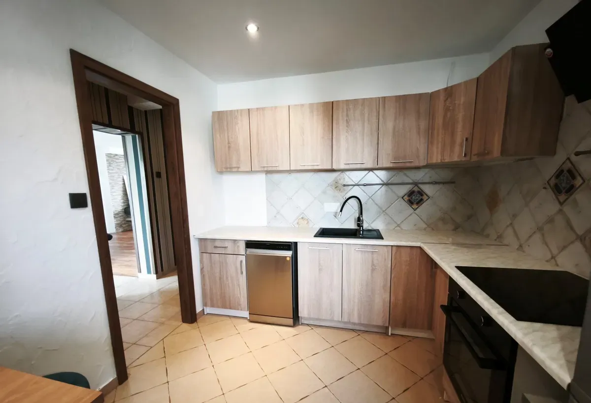 Do wynajęcia piętro domu z niezależnym wejściem-2 pokoje-balkon-Konin - zdjęcie 8