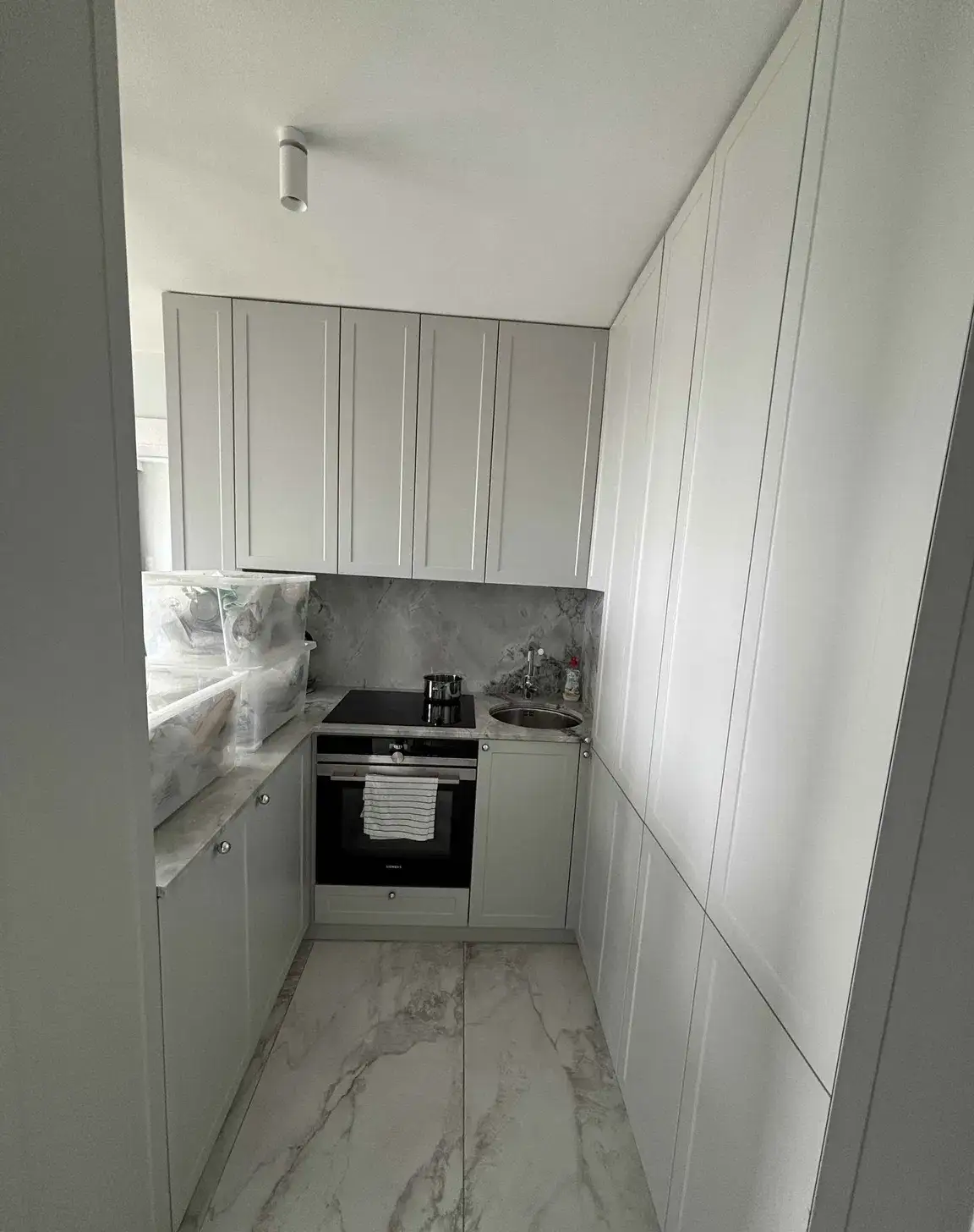 Chic room for rent - with a great view! (top floor) - zdjęcie 7