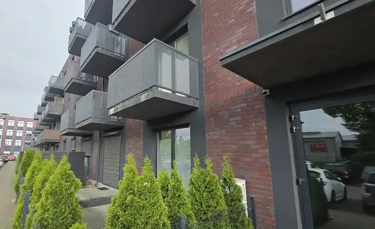 Dwupokojowe mieszkanie w apartamentowcu na Zachodzie - zdjęcie 10