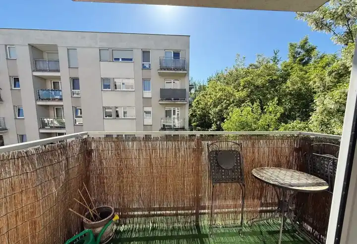 Zamknięte osiedle, dwa balkony - zdjęcie 3