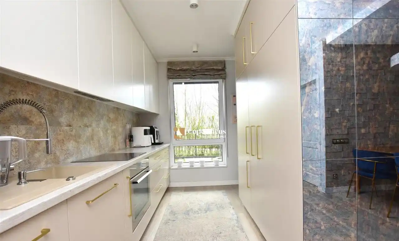 Komfortowy apartament z ogródkiem na Winnicy - zdjęcie 2